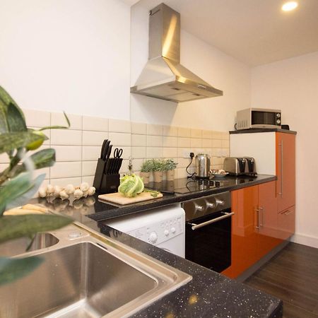 Britannia Chambers Apartment Leek Bagian luar foto