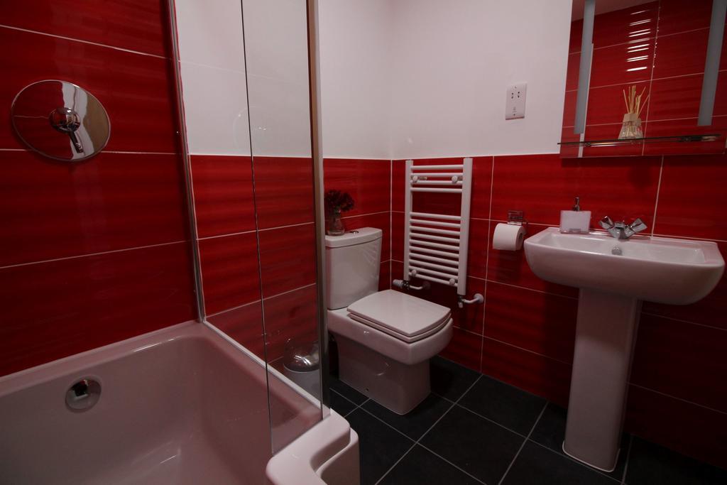 Britannia Chambers Apartment Leek Bagian luar foto