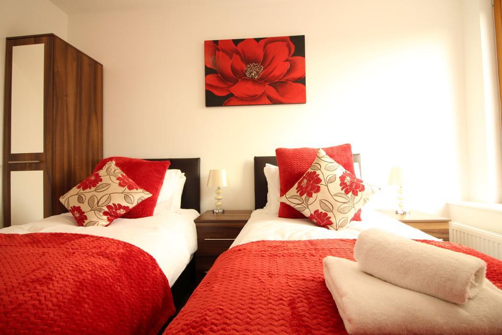Britannia Chambers Apartment Leek Bagian luar foto