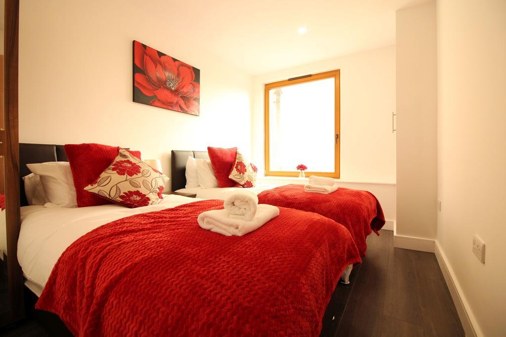 Britannia Chambers Apartment Leek Bagian luar foto