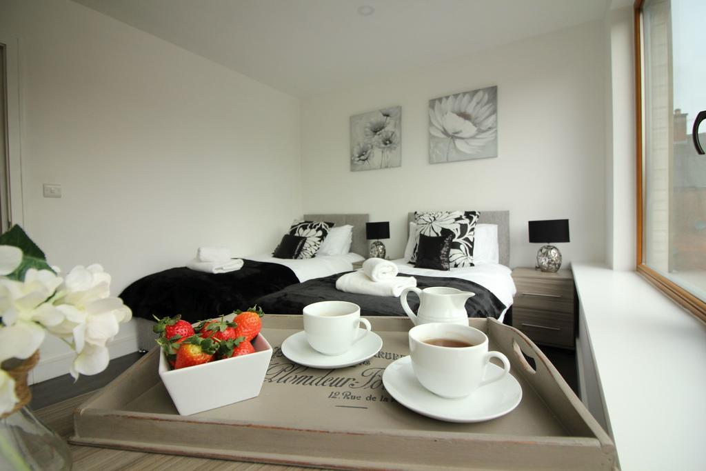 Britannia Chambers Apartment Leek Bagian luar foto