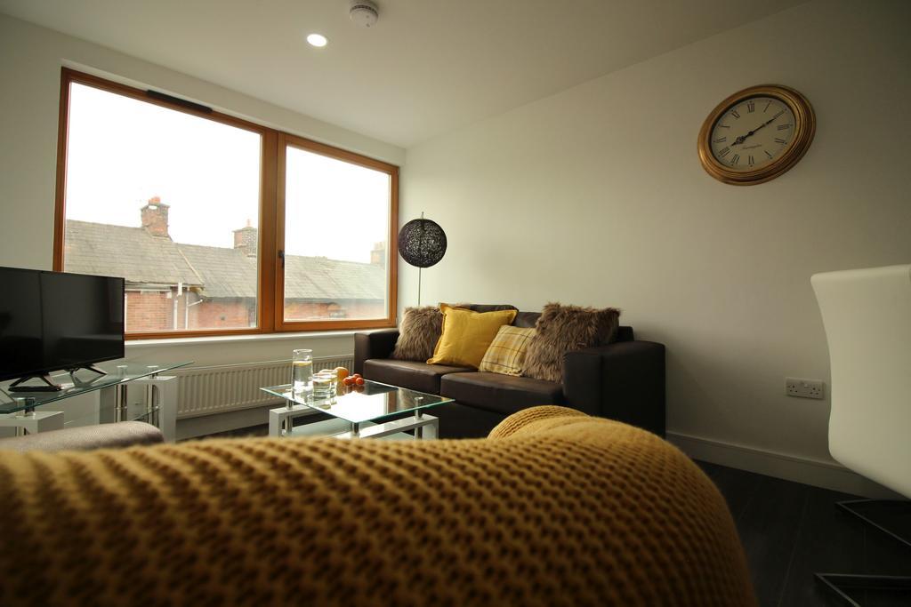 Britannia Chambers Apartment Leek Bagian luar foto