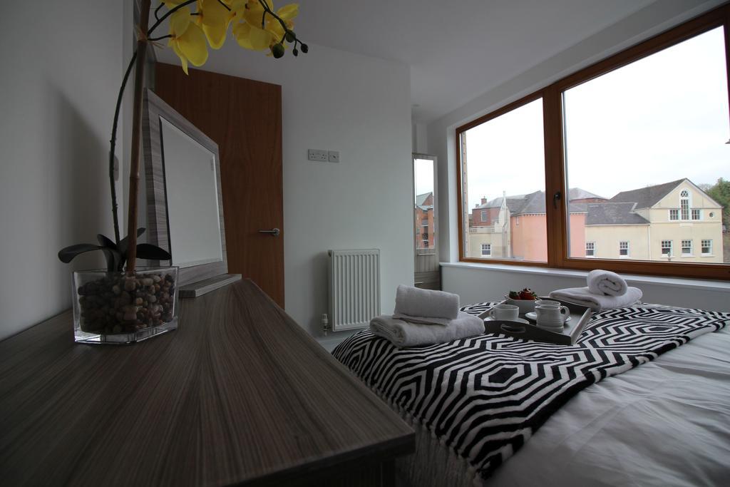 Britannia Chambers Apartment Leek Bagian luar foto