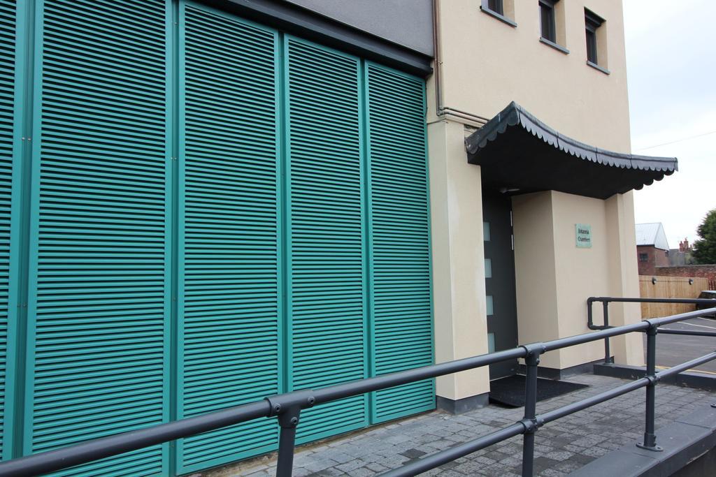 Britannia Chambers Apartment Leek Bagian luar foto