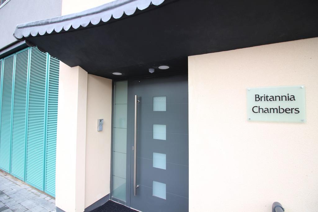 Britannia Chambers Apartment Leek Bagian luar foto