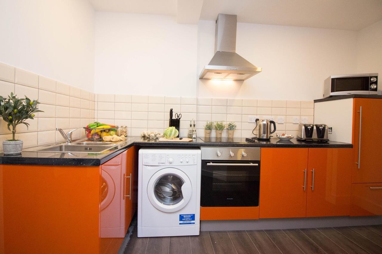 Britannia Chambers Apartment Leek Bagian luar foto