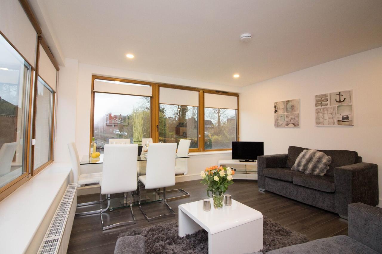 Britannia Chambers Apartment Leek Bagian luar foto