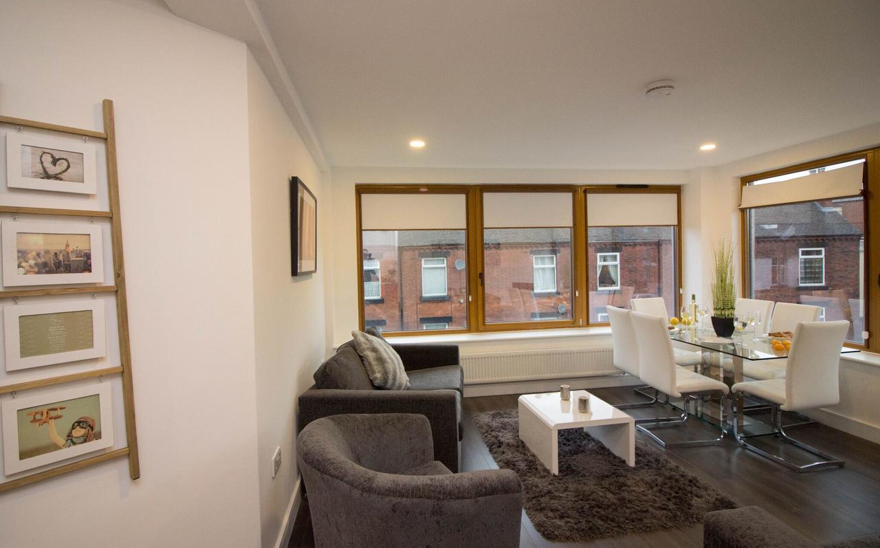 Britannia Chambers Apartment Leek Bagian luar foto