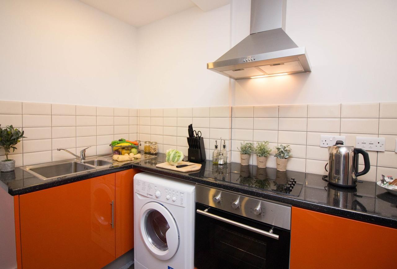 Britannia Chambers Apartment Leek Bagian luar foto